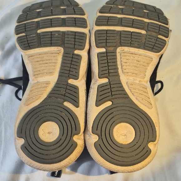 Under Armour Black and White Athletic Shoes - Picture 13 of 14